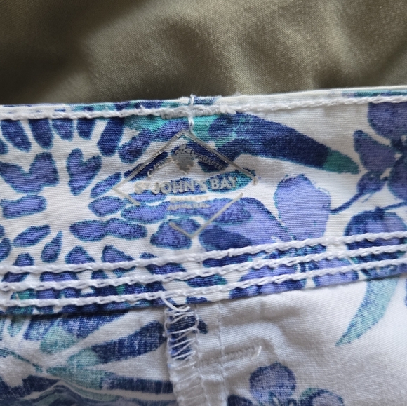 St. Johns Bay Floral Blue and Green Skort - Picture 4 of 6